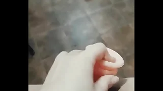 Jugando dust-broom m&iacute; nuevo consolador