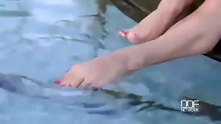 Splish Splash&colon; Wet Pole Dance Added to Dildo Masturbation