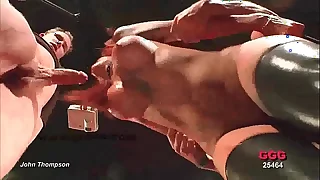 Redhead floosie in latex boots